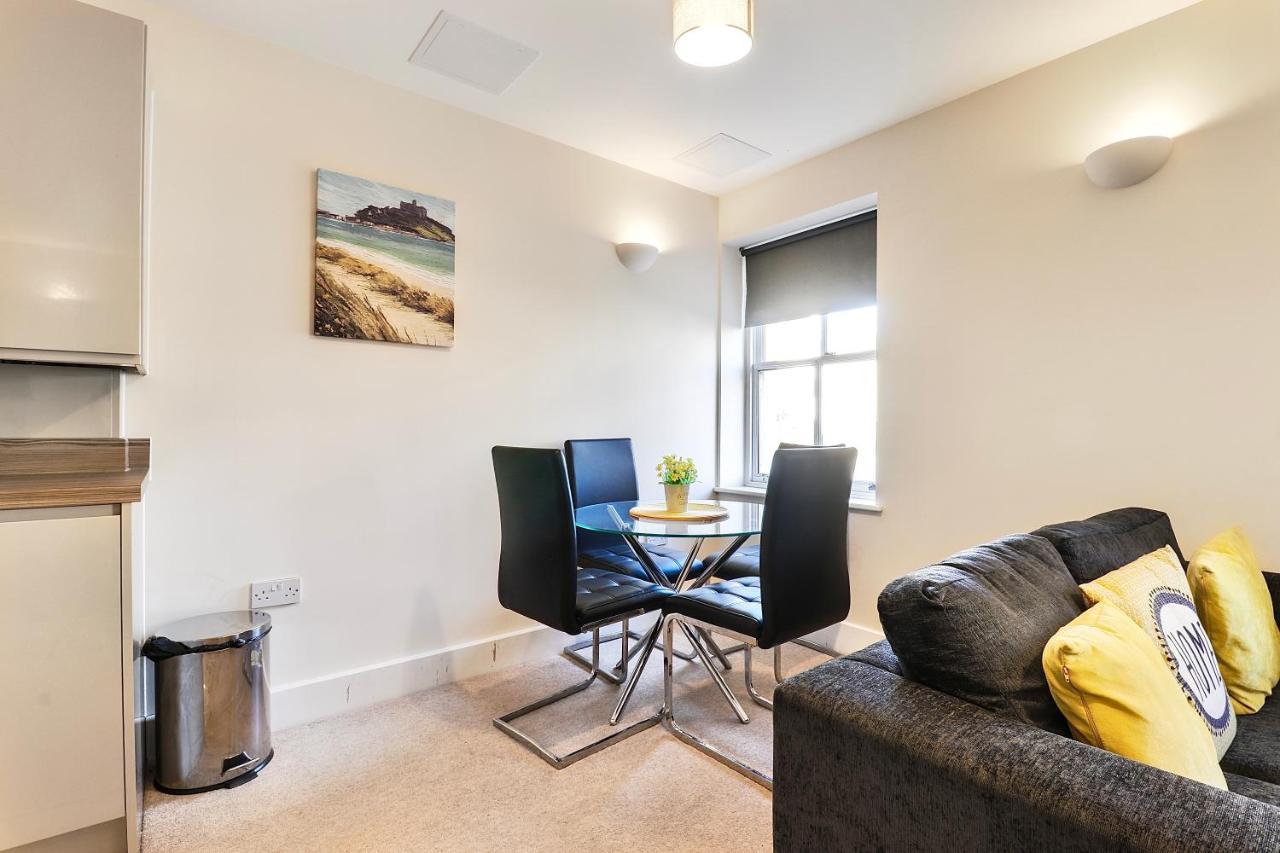 Sapphire Serviced * Chelmsford