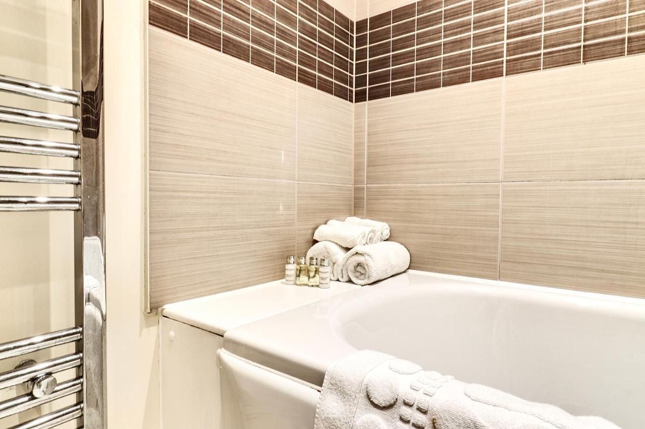 Sapphire Serviced Apartment *
